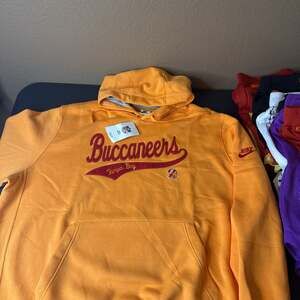 Nike Dri-Fit NFL Tampa Bay Buccaneers Pullover Hoodie